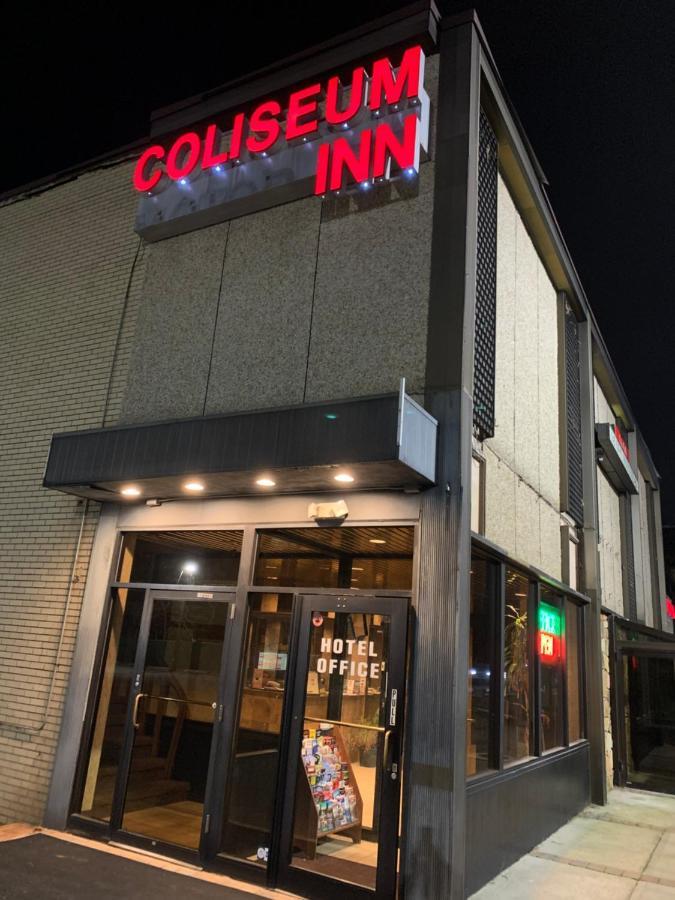 Coliseum Inn & Suites - Garden City Long Island East Meadow Exterior foto